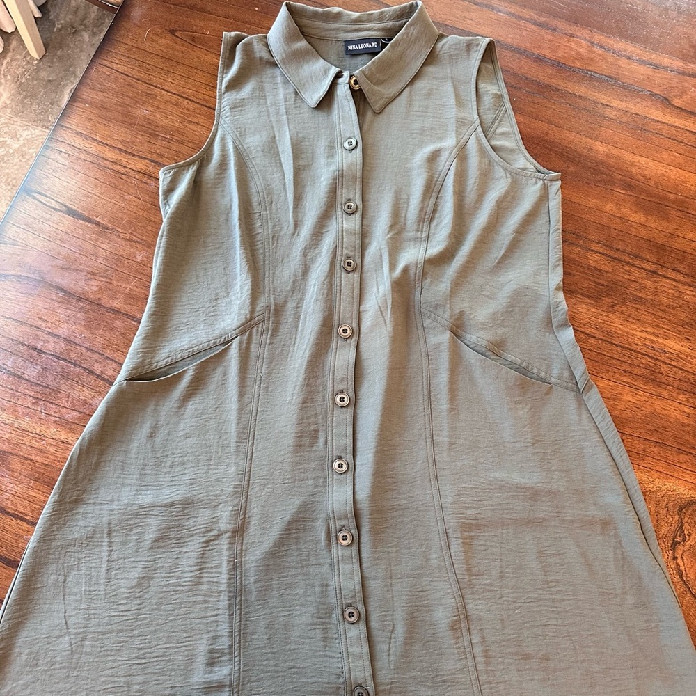 Nina Leonard Dark Green Botton Down Collared Dress XL